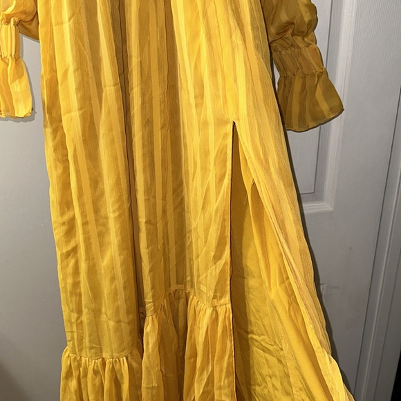 ASOS DESIGN plunge maxi dress with cut out detail - Picture 10 of 11